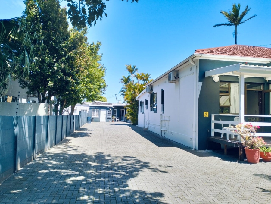 7 Bedroom Property for Sale in Berea Eastern Cape